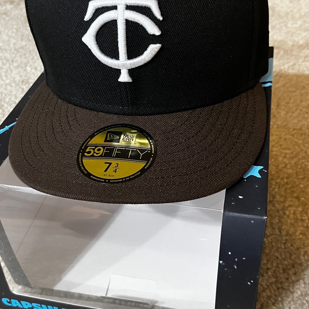 Minnesota twins new era fitted hat